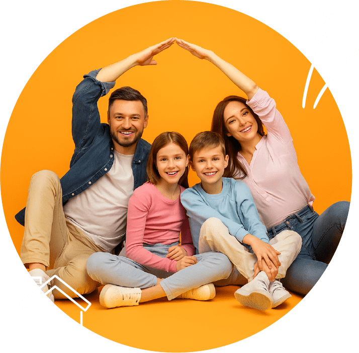 Assicurazione casa: famiglia sorridente, simbolo di stabilit&agrave; e sicurezza